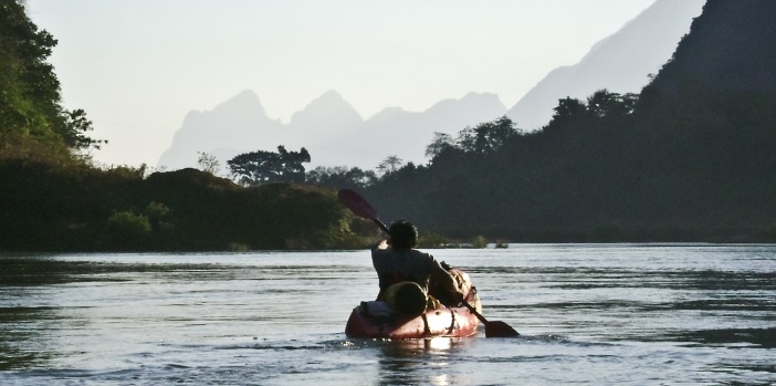 kayaking-nam-ou-river