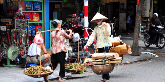 hanoi-street-vendor