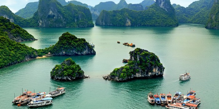 halong-bay-vietnam