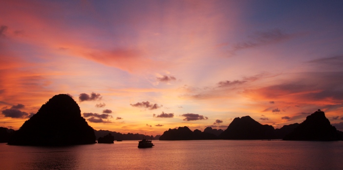 Sunset-at-Halong-Bay