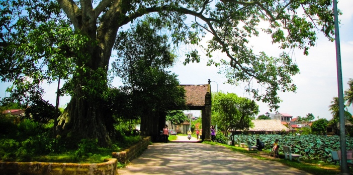 duong-lam-ancient-villagegate-hanoi